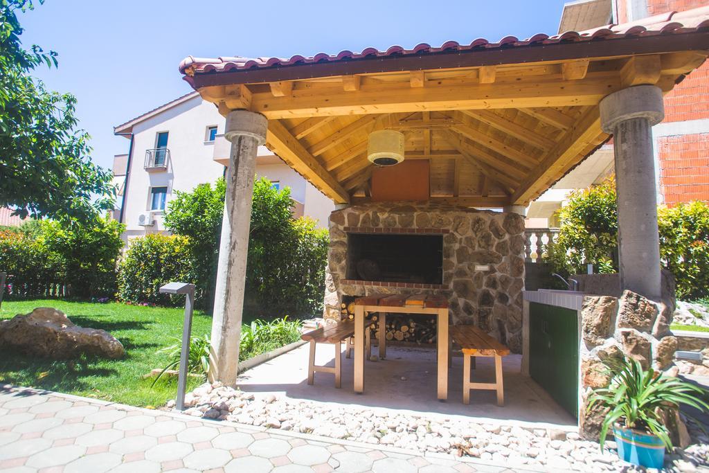 Apartments Mec & Tik Σπλιτ Εξωτερικό φωτογραφία